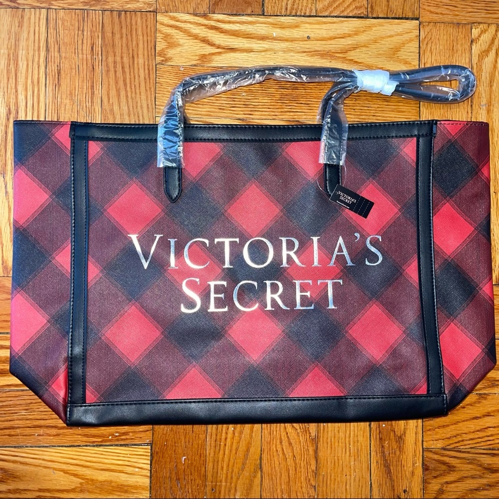 🆕NWT Victoria’s Secret Black & Red Plaid Large Tote Bag